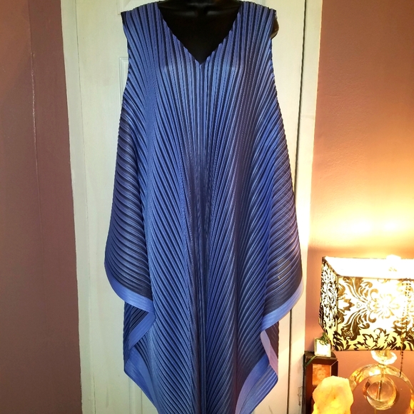Issey Miyake Dresses & Skirts - ISSEY MIYAKE PLEATS PLEASE Midi Dress